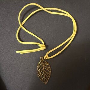 Gold Leaf Pendant Necklace